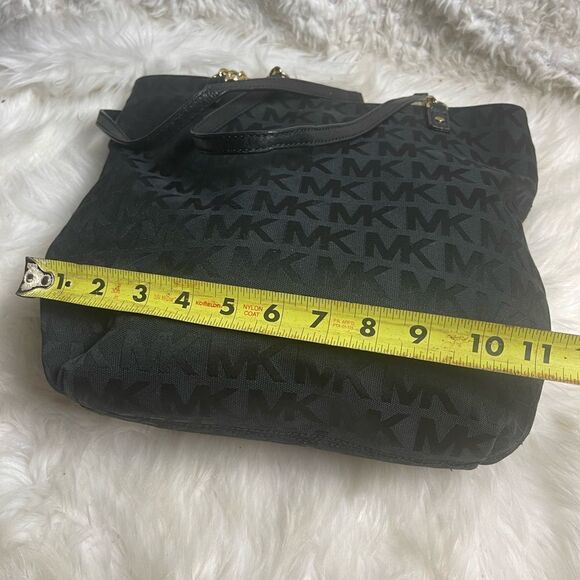 Michael Kors Black Fabric Signature Monogram medium tote gold tone chain straps - Picture 13 of 16